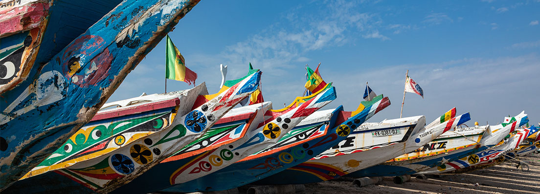 Dakar bateaux de pêche traditionnels